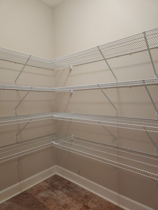 Building Photo - Fountain Crest Subdivision!