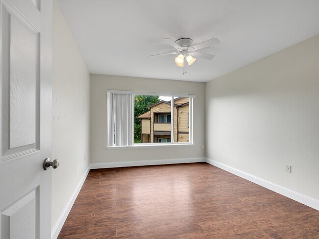 Building Photo - $2,395.00 - 3 Bedrooms, 2Bathrooms, Condo ...