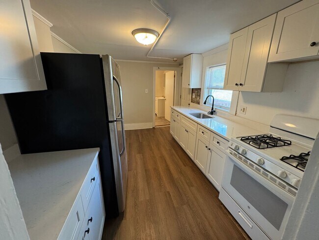 Building Photo - 48-50 Portland Street - - 1-Unit 50