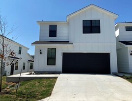 Building Photo - 179 Threshing Rd