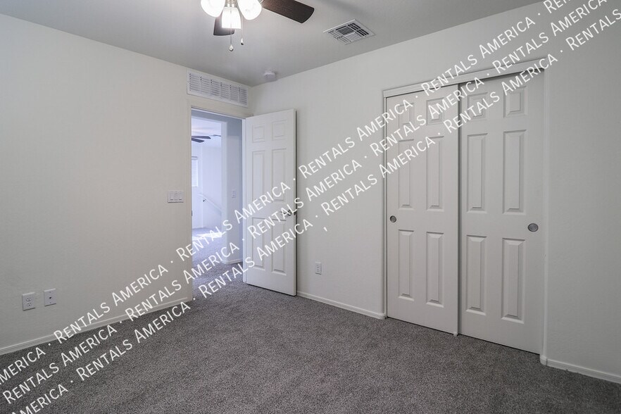 Building Photo - 16267 W La Ventilla Way