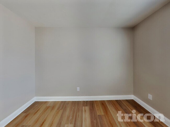 Building Photo - 50 Gallery Park Dr