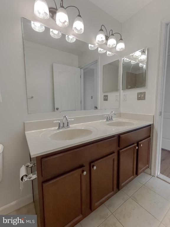Building Photo - 2728 Coppersmith Pl