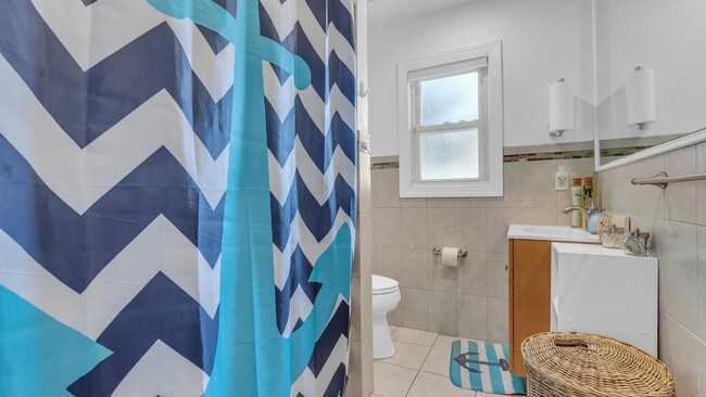 Building Photo - 208 Carteret Ave