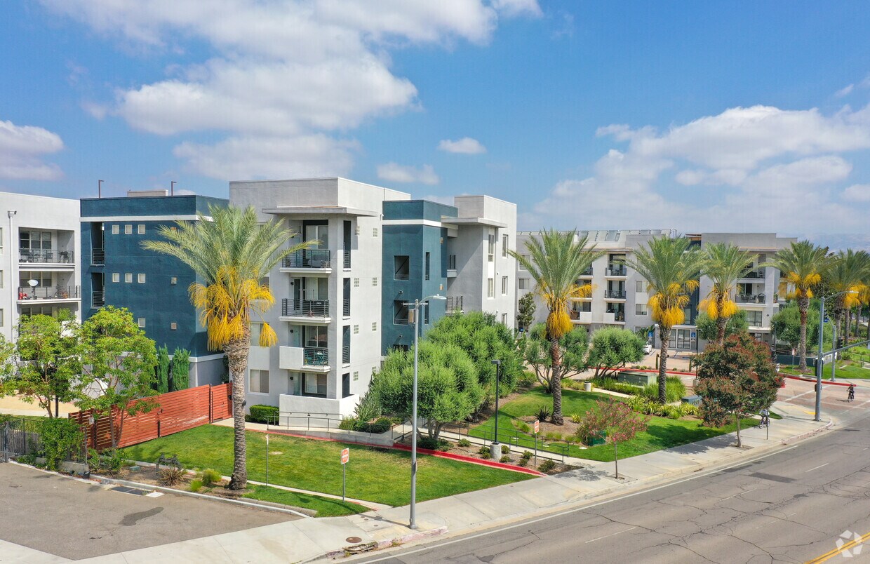 Carillon Apartment Homes Woodland Hills Carillon Apartment Homes Woodland Hills