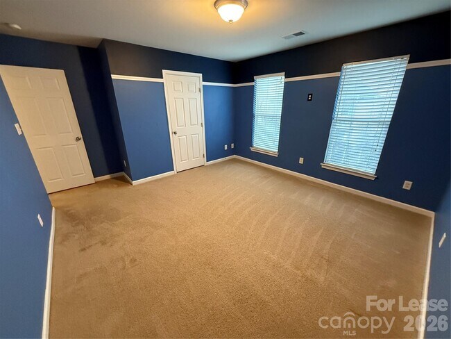 Building Photo - 15622 Troubadour Ln