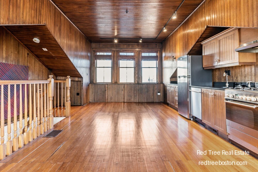 Building Photo - 1609 Tremont St