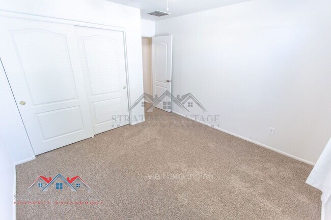 Building Photo - 4149 E Azurite Rd