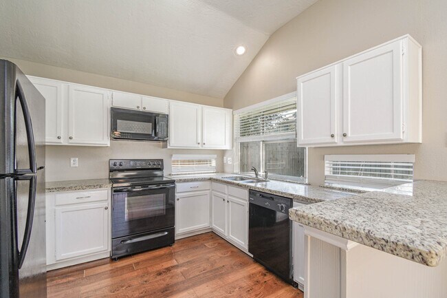 Building Photo - 7755 Springville Dr