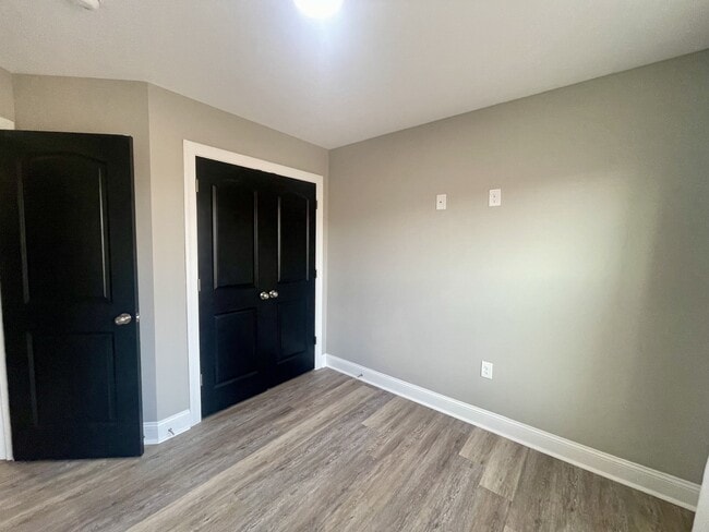 Building Photo - 143 Emanuel Ct