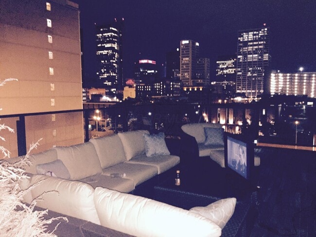 Building Photo - 199 S 5th St