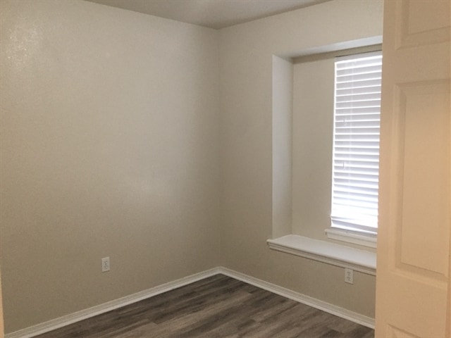 Building Photo - 1521 W Kesler Dr