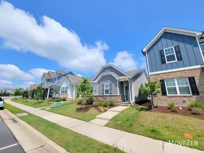 Building Photo - 553 Haywood Glen Dr