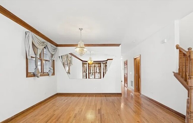 Building Photo - 5662 W Berenice Ave