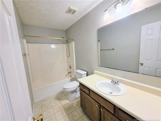 Building Photo - 2419 Lull Water Dr