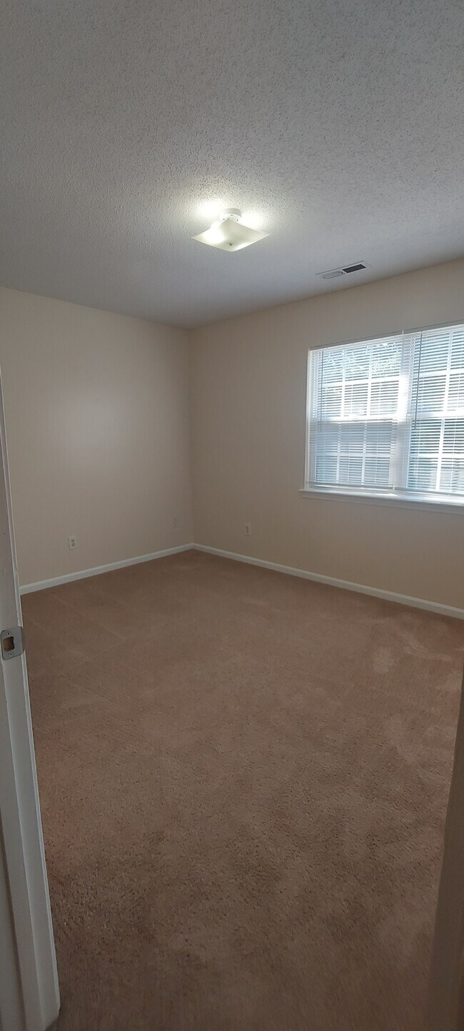 Bedroom 2 - 1102 Pueblo Dr