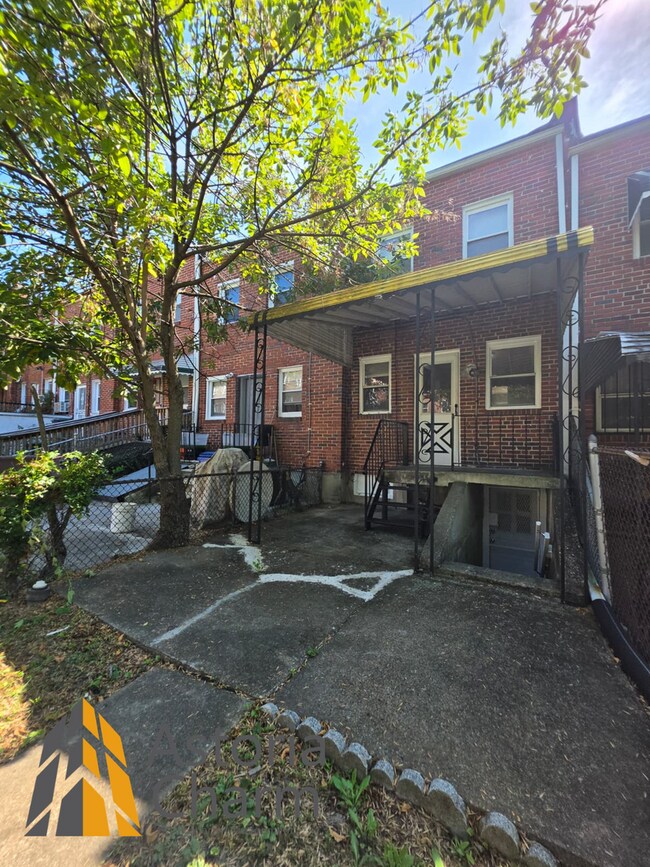 Building Photo - 716 Glenwood Ave