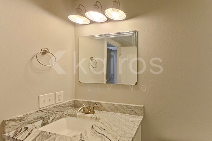 Building Photo - 4522 Chisholm Trail