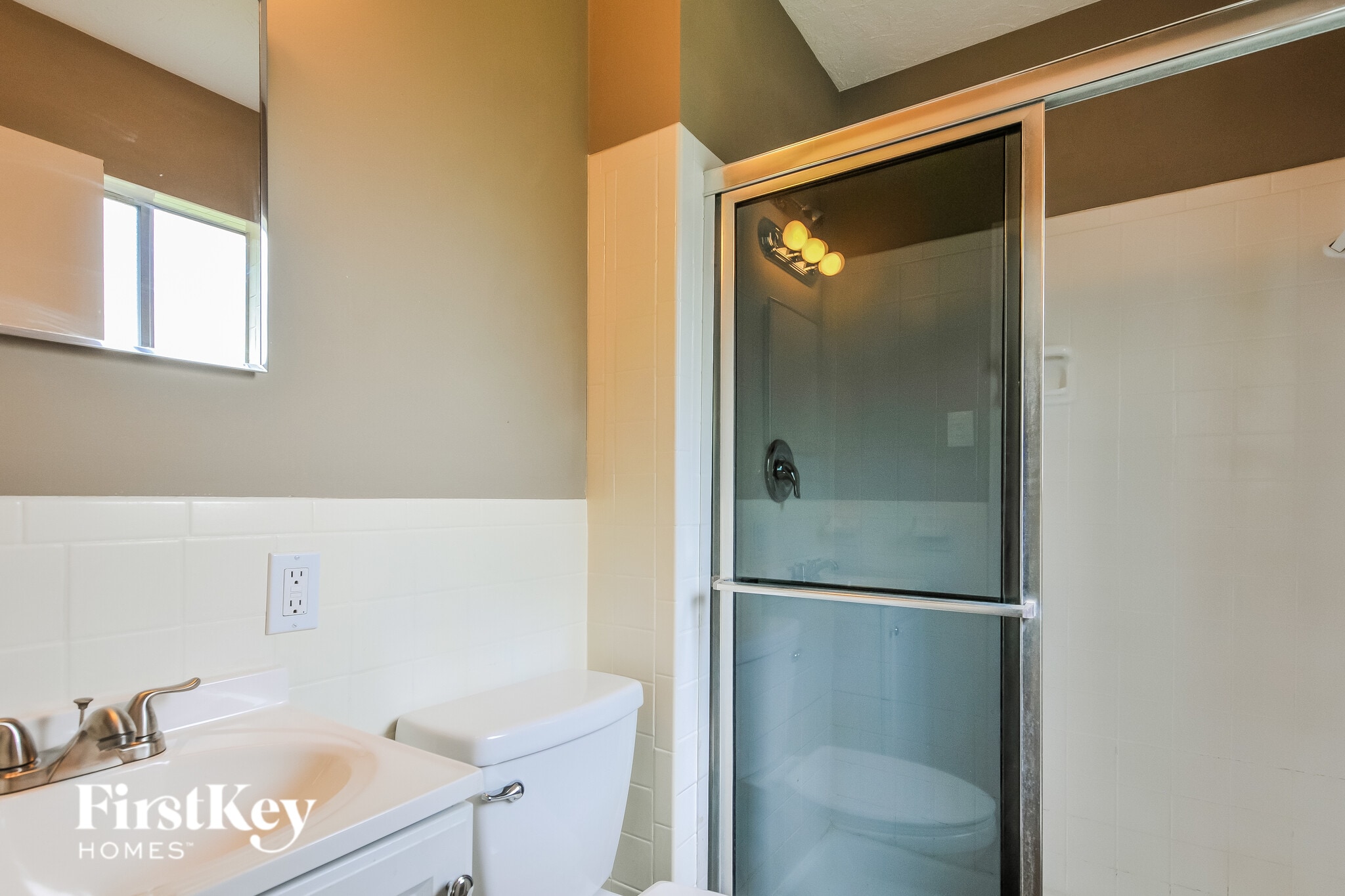 Building Photo - 5708 Madlar Ln