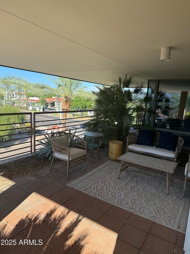 Building Photo - 7161 E Rancho Vista Dr