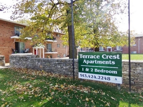 Building Photo - Olathe 41