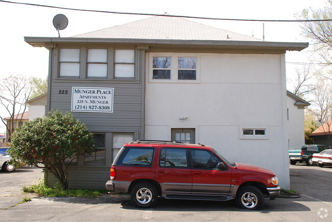 Building Photo - Munger Place Apartments