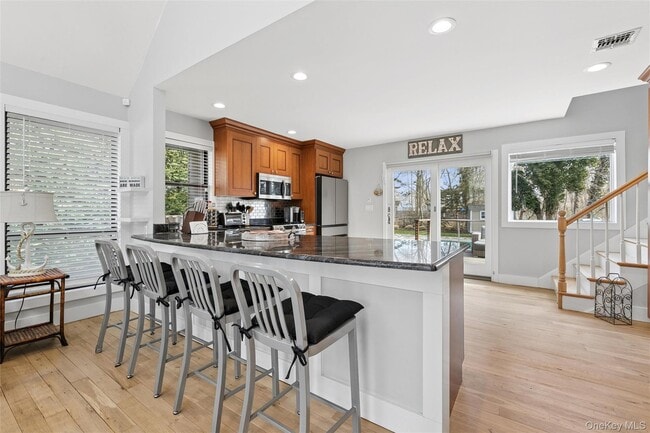 Building Photo - 131 Lewis Rd