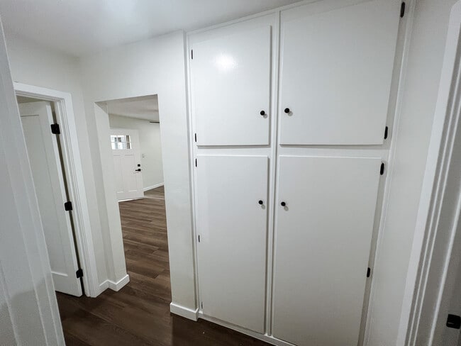 Building Photo - 3572 Nile St