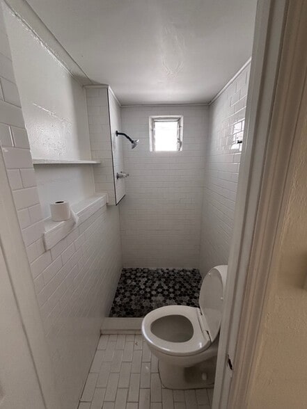 Building Photo - 531 S Highland Ave