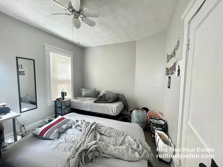 Building Photo - 38 George St