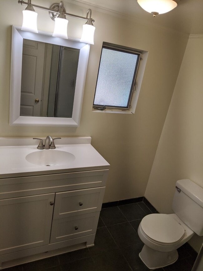 Building Photo - 1510 Broad St