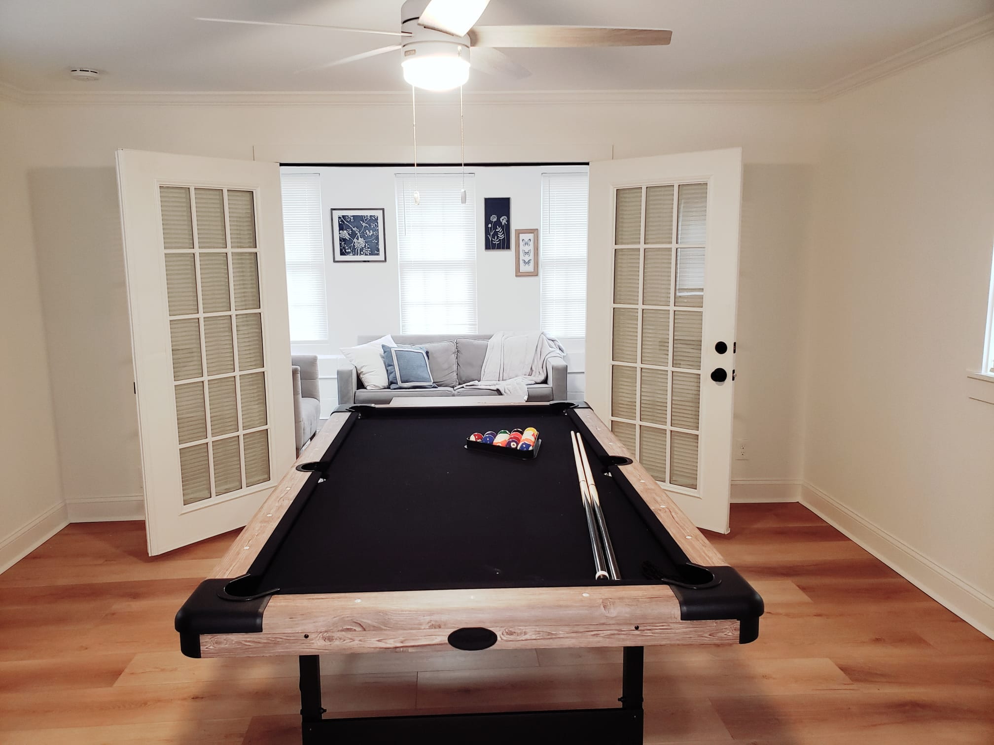 Building Photo - Room in House on Evans Dr SW