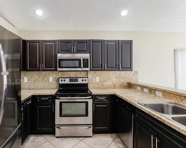 Building Photo - 2033 NW 178th Way