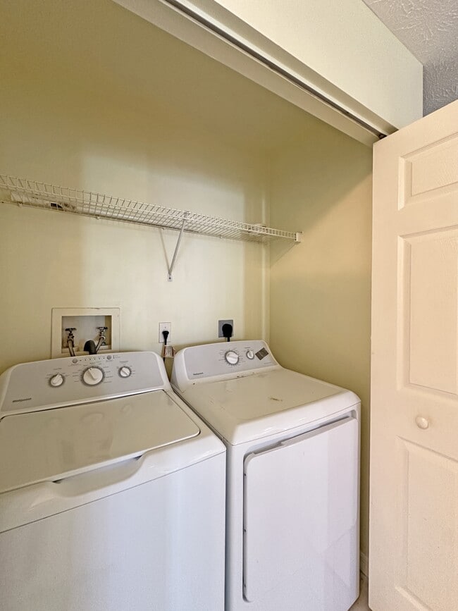 Building Photo - 2130 SE Wild Meadow Cir