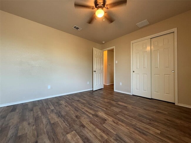 Building Photo - 301 Comal Run