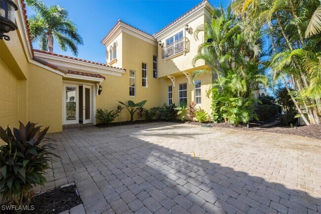 Building Photo - 8535 Bellagio Dr