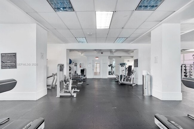 Building Photo - 18031 Biscayne Blvd