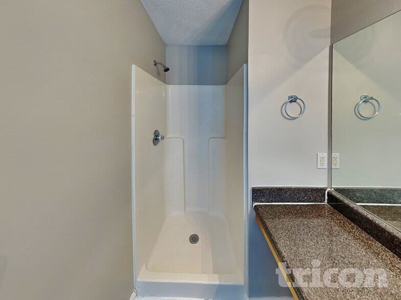 Building Photo - 4430 Reserve Hill Crossing