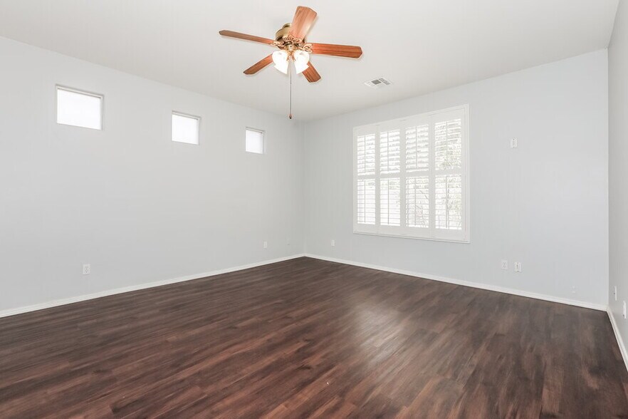 Building Photo - 20960 E Via Del Rancho Rd