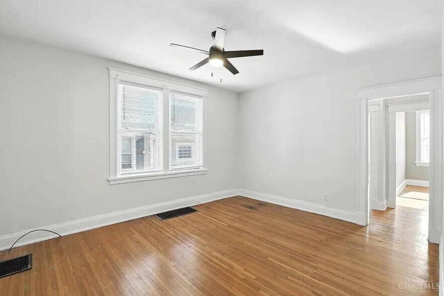 Formal dining - 3710 Hyde Park Ave