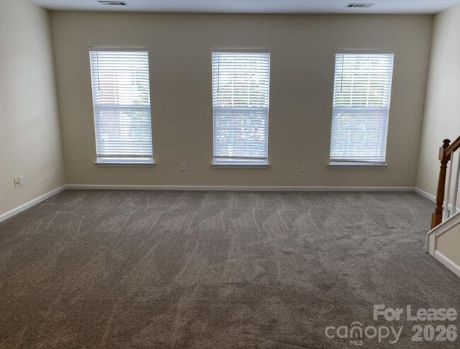 Building Photo - 10020 Kings Parade Blvd