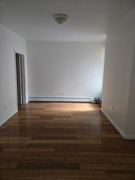 Building Photo - 316 Summer Ave