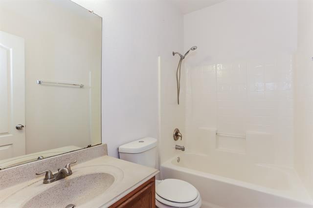 Building Photo - 1723 Katrina Ln