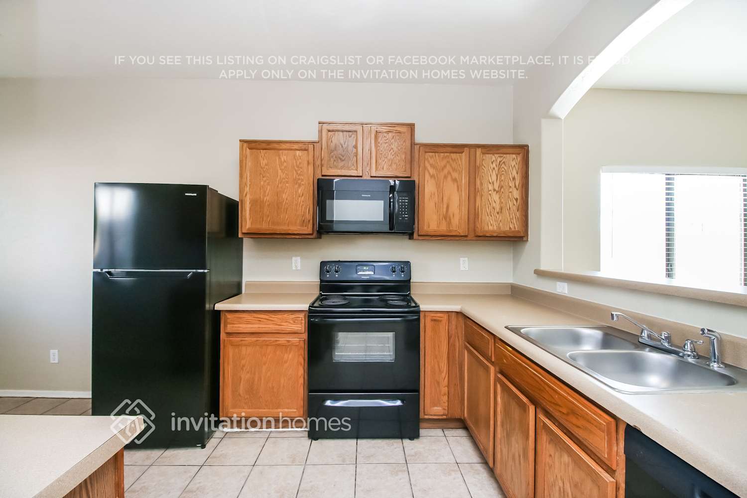 Building Photo - 907 W St Kateri Ave