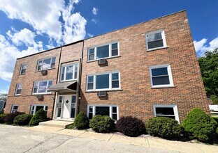 Building Photo - 12 N Craig Pl
