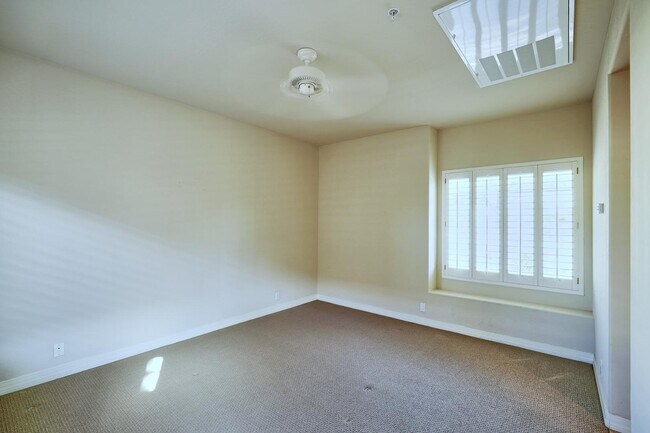 Building Photo - 7298 E Brisa Dr