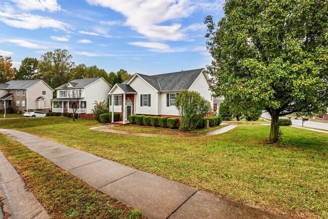 Building Photo - 2856 Sharpie Dr