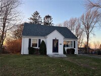 Building Photo - 23 Cypress St