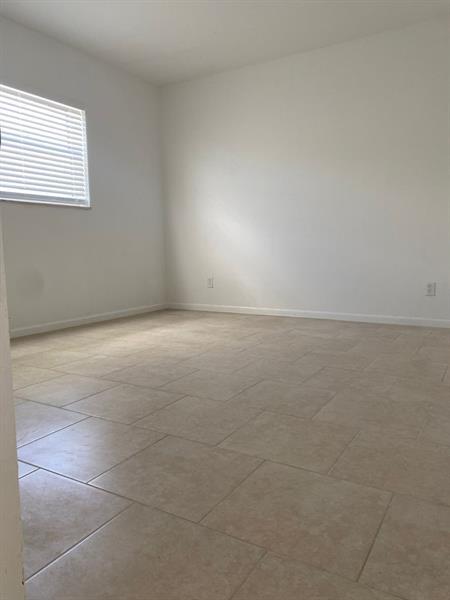 Building Photo - 3611 N Dixie Hwy