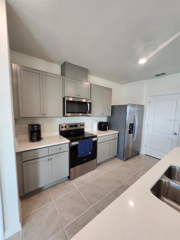 Building Photo - 1337 Daisy Fld Dr